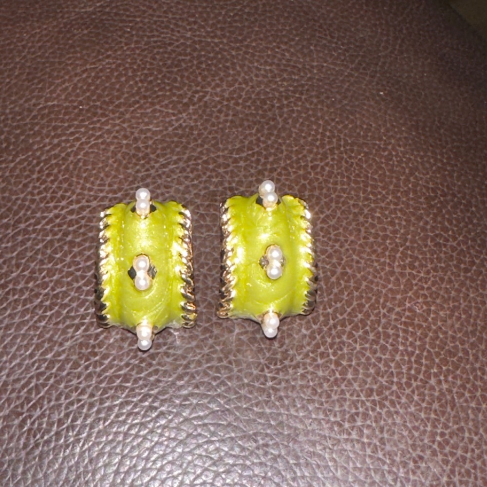 Vintage Style Lime Green Enamel Faux Pearl Gold Tone Chunky Barrel Hoop Earrings